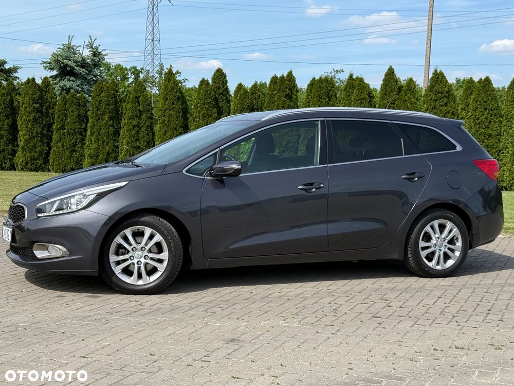 Kia Ceed - 4