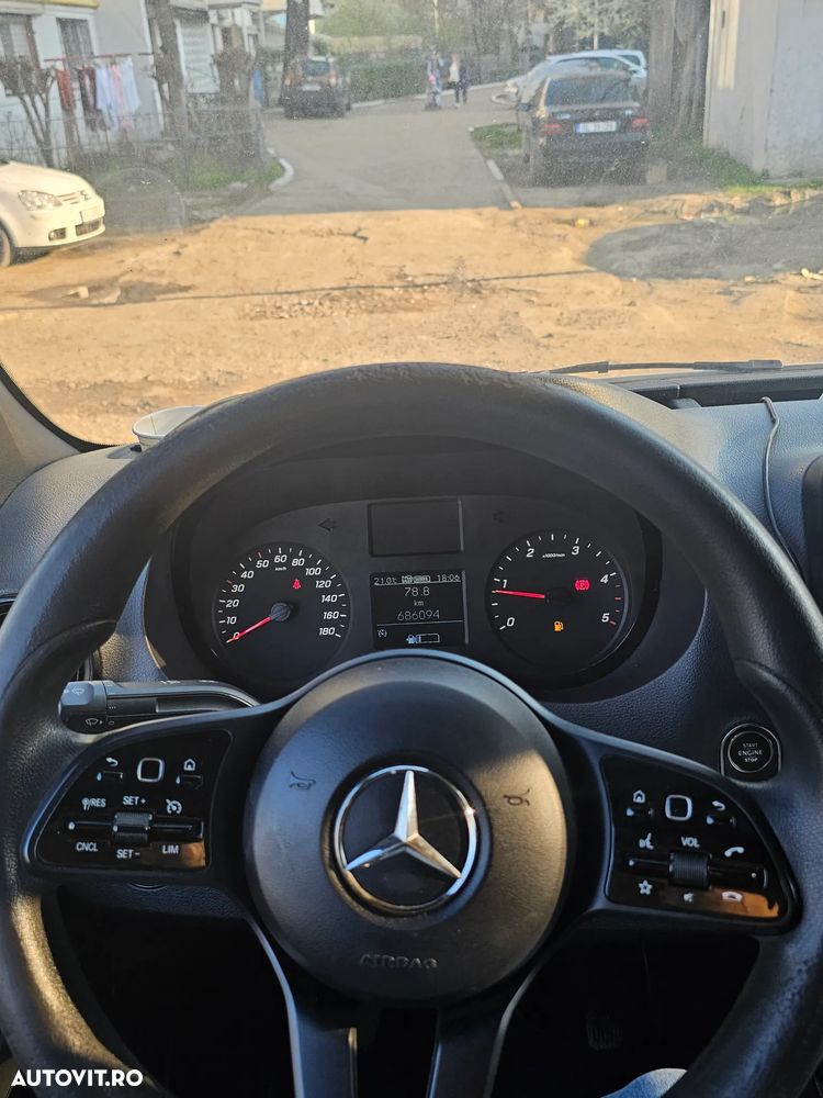 Mercedes-Benz Sprinter - 5