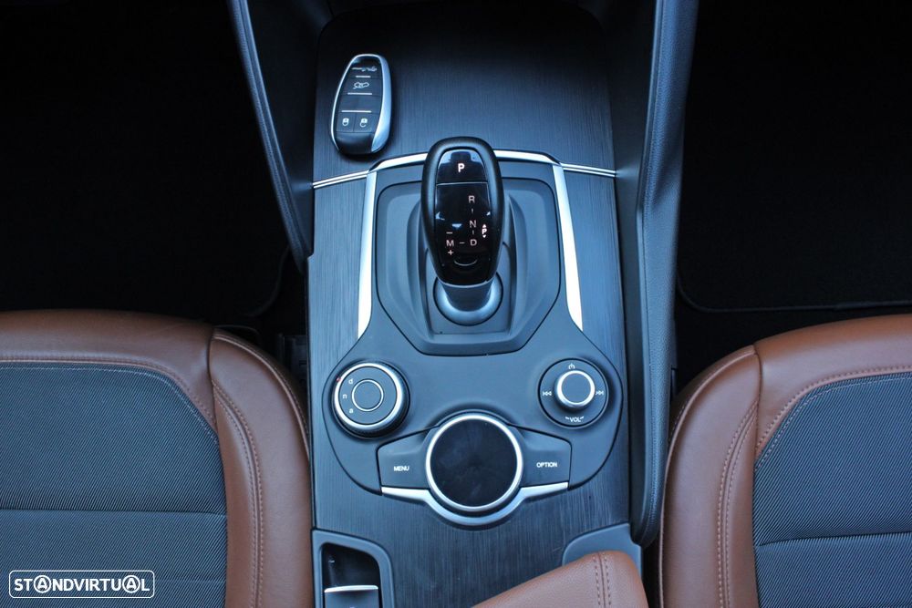 Alfa Romeo Giulia 2.2 D Super AT8 - 14