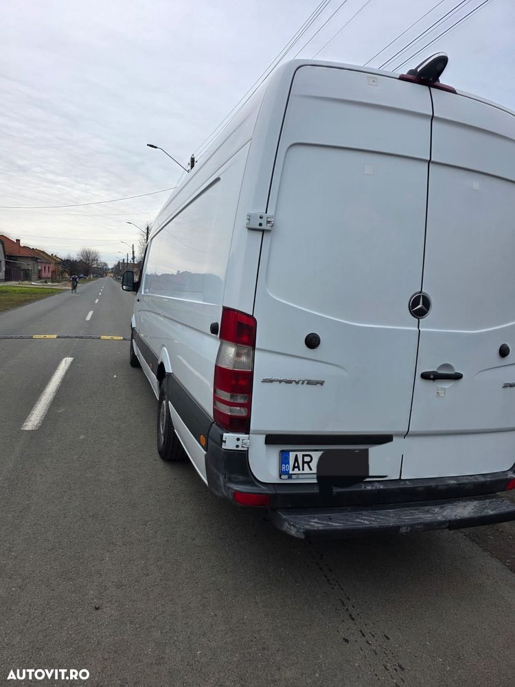 Mercedes-Benz Sprinter - 4