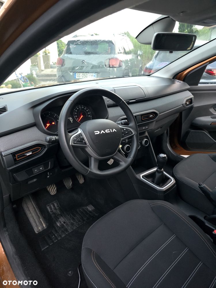 Dacia Sandero 1.0 TCe Laureate S&S - 13