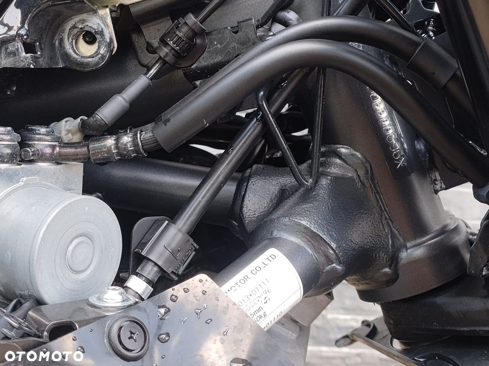 Yamaha R7 - 17