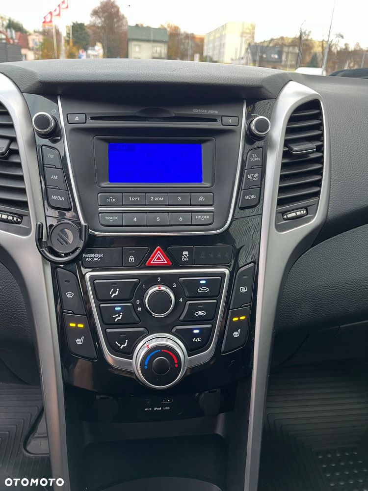 Hyundai i30 1.4 Comfort - 14