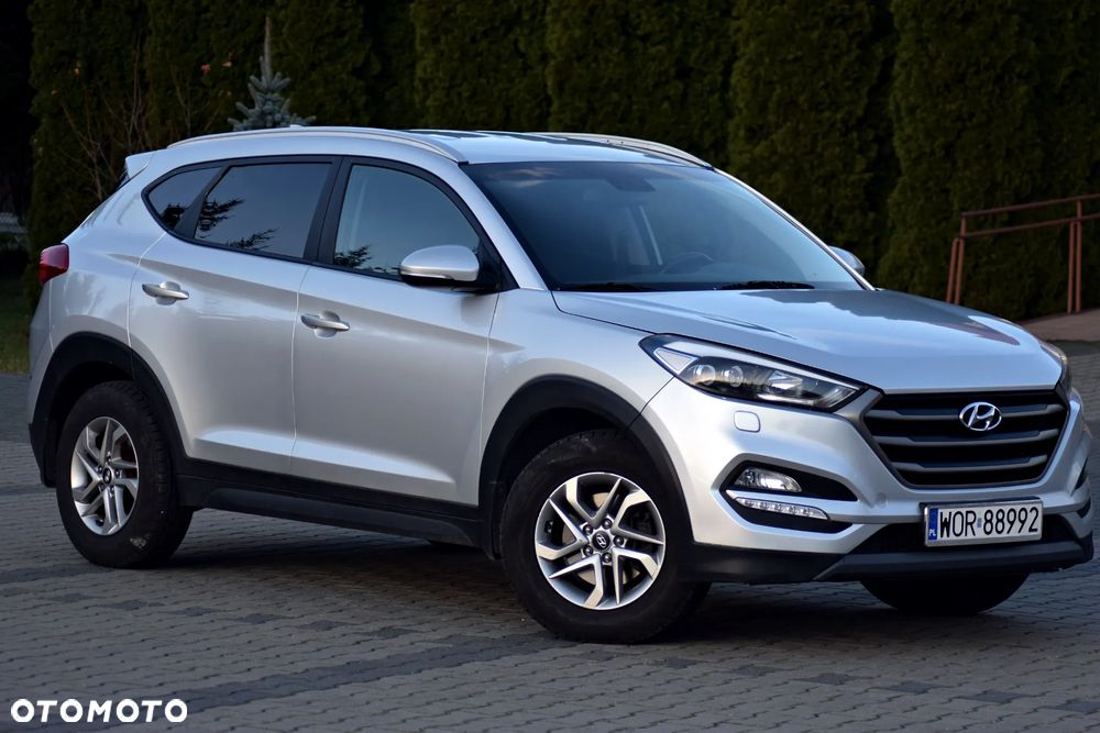 Hyundai Tucson 2.0 CRDi 4WD Automatik Style - 16