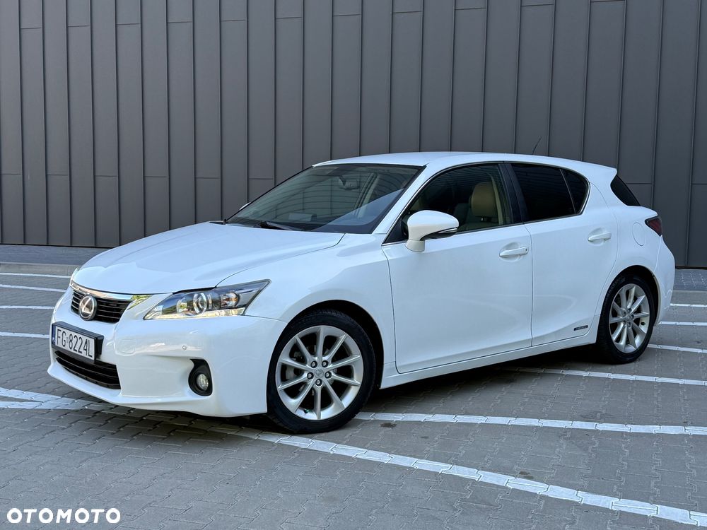 Lexus CT 200h Prestige - 4
