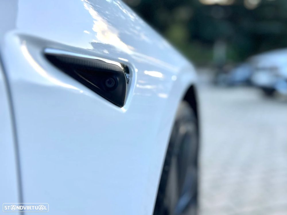 Tesla Model 3 Performance Dual Motor AWD - 38