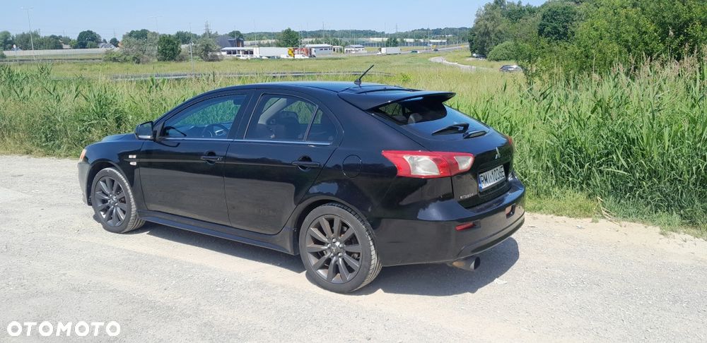 Mitsubishi Lancer - 3