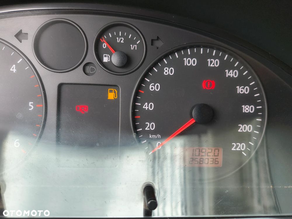 Volkswagen Caravela - 16