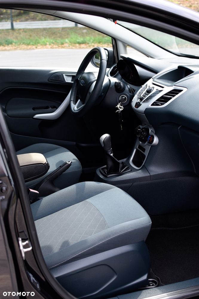 Ford Fiesta 1.25 SYNC Edition - 26