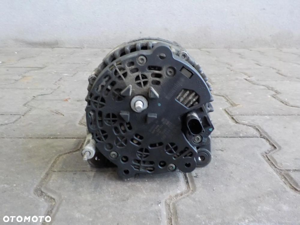 VW CRAFTER 2.5 TDI ALTERNATOR 180A - 3