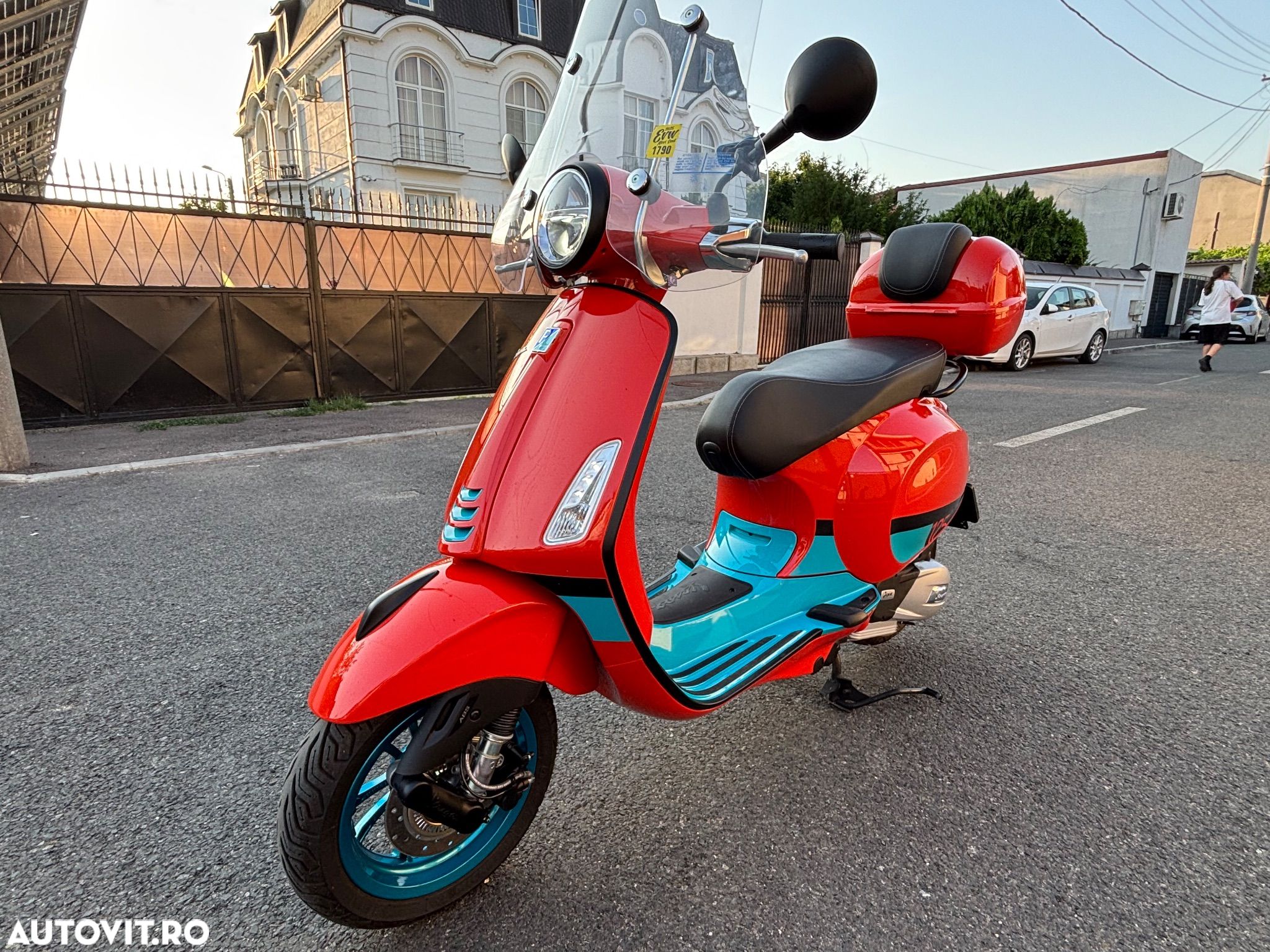 Vespa Primavera 125 - 1