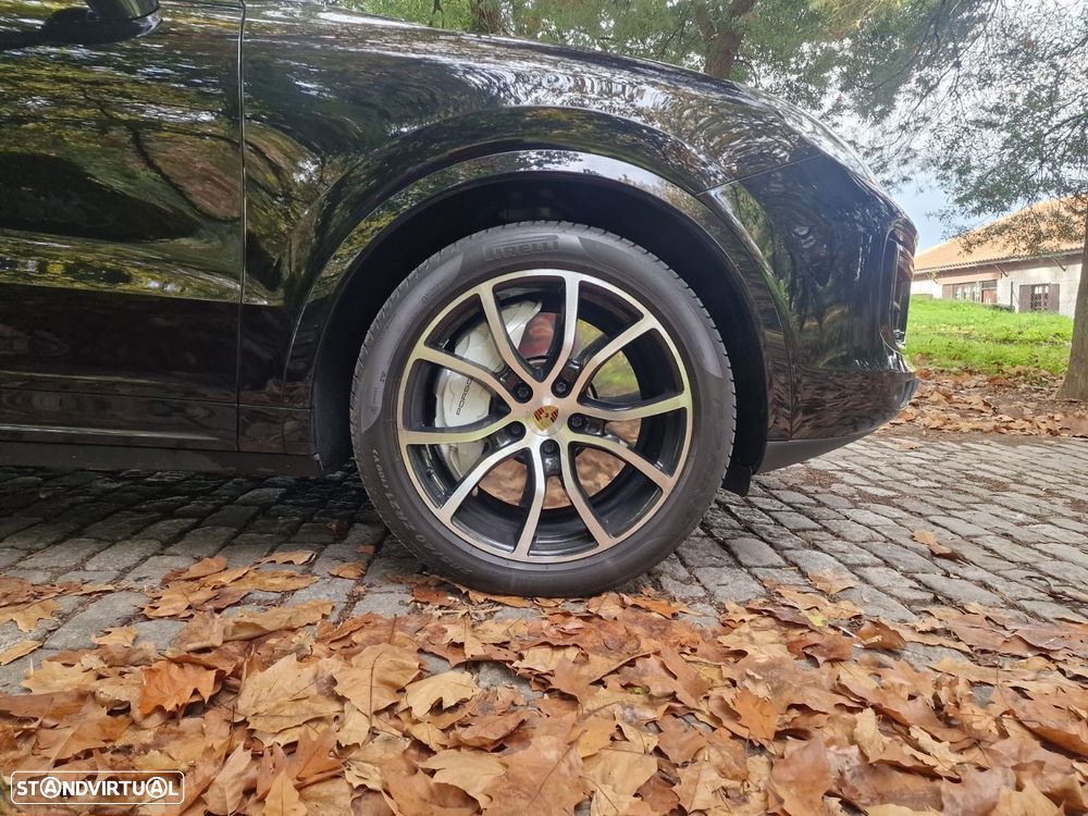Porsche Cayenne Turbo - 47
