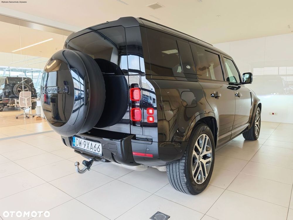 Land Rover Defender - 8