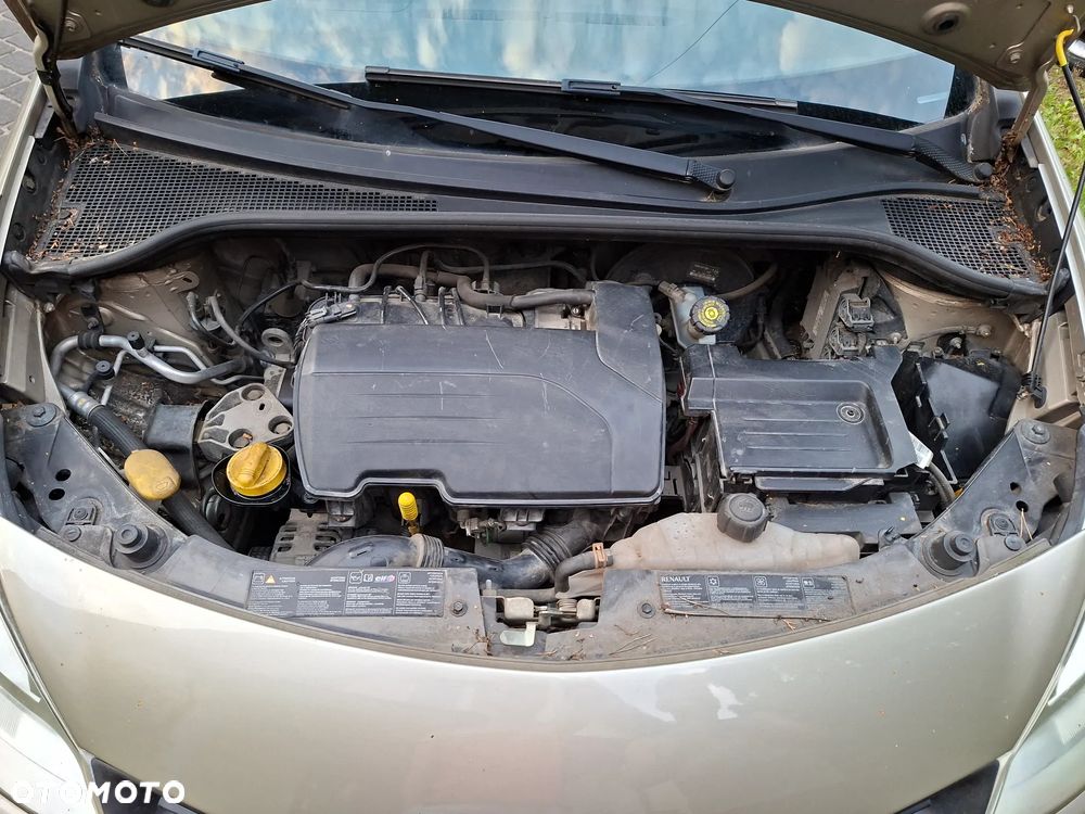 Renault Clio 1.2 16V Expression - 6
