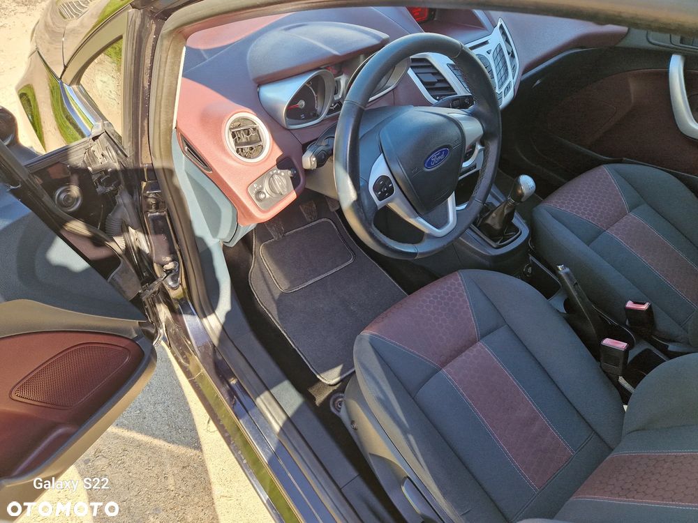 Ford Fiesta 1.6 Ti-VCT Titanium - 17