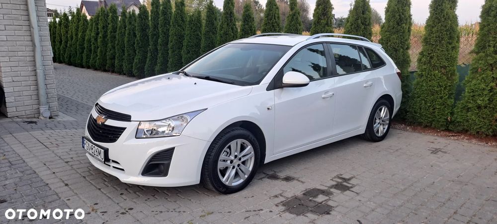 Chevrolet Cruze Station Wagon 1.6 LS+ - 14