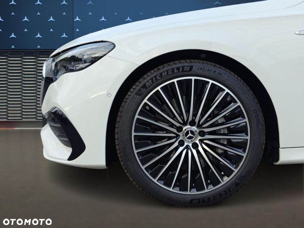 Mercedes-Benz Klasa E - 9