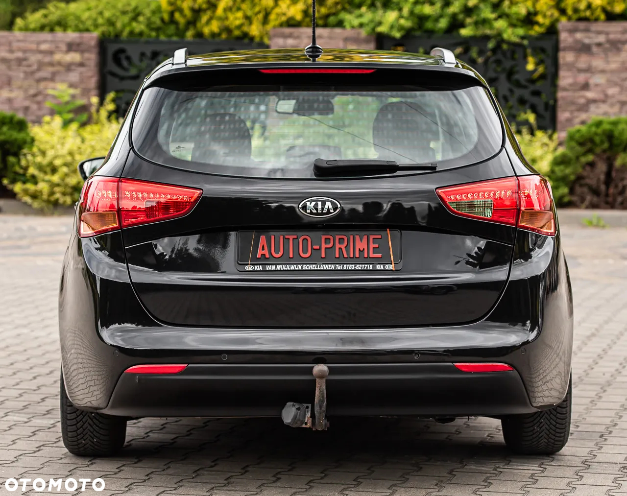Kia Ceed - 11