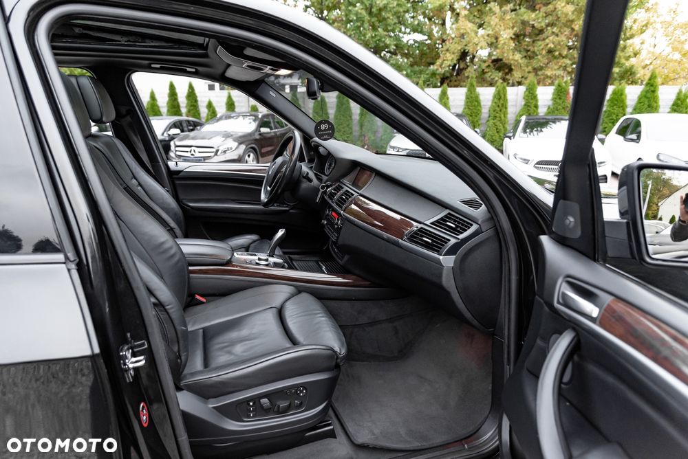 BMW X5 xDrive35d - 23