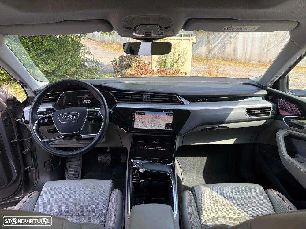 Audi e-tron 50 quattro Advanced - 12