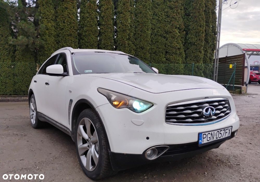 Infiniti FX - 1