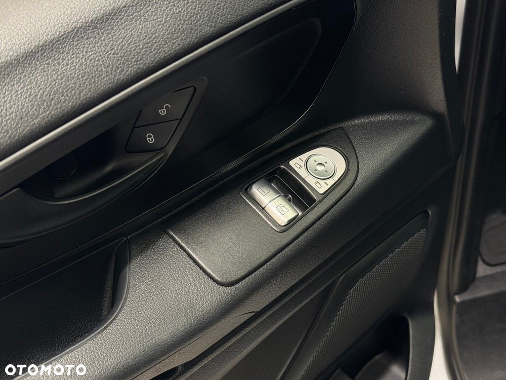 Mercedes-Benz Vito - 21