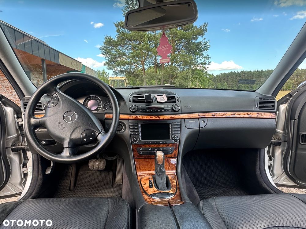Mercedes-Benz Klasa E 320 4-Matic Avantgarde - 5