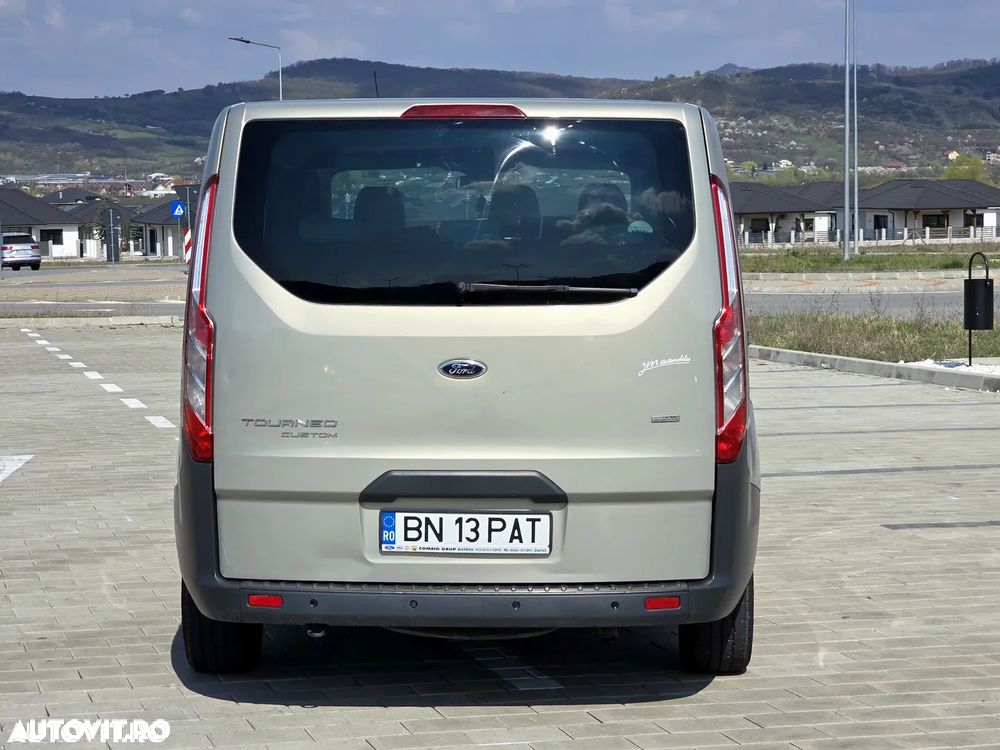 Ford Tourneo Custom 300 L1H1 VA Titanium - 22