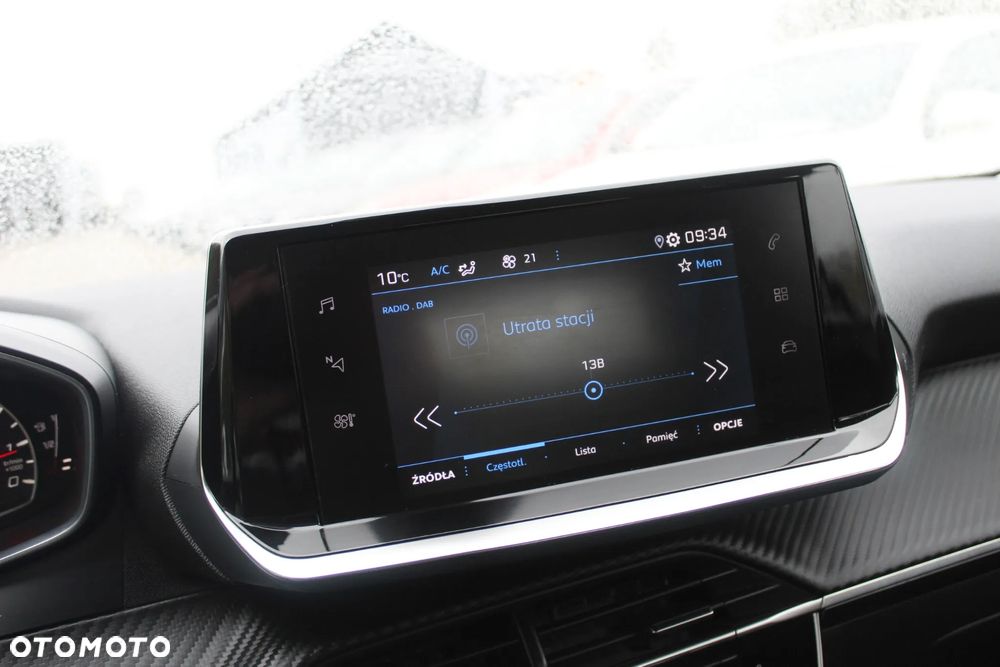 Peugeot 2008 1.2 PureTech Allure S&S - 17