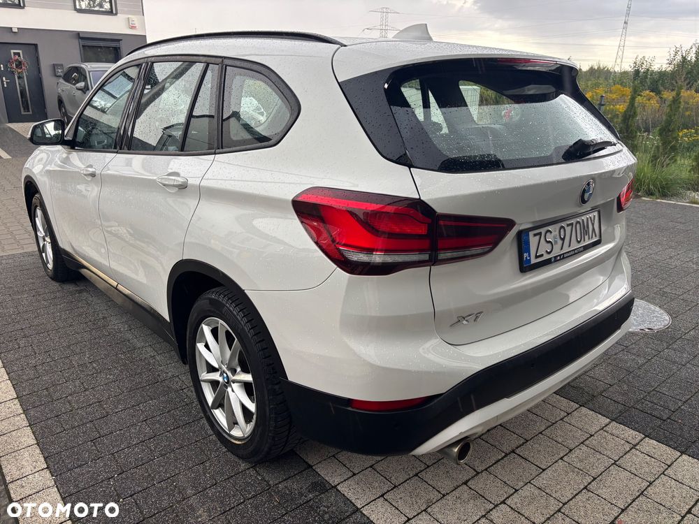 BMW X1 sDrive18i - 6