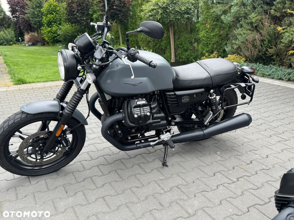 Moto Guzzi V7 - 8