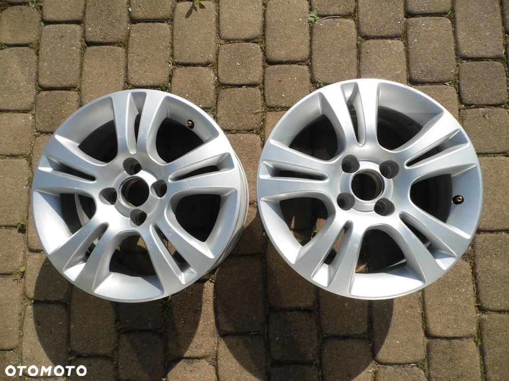 Felgi 15'' 4x100 Opel Corsa 6x15 ET39 T093 - 1