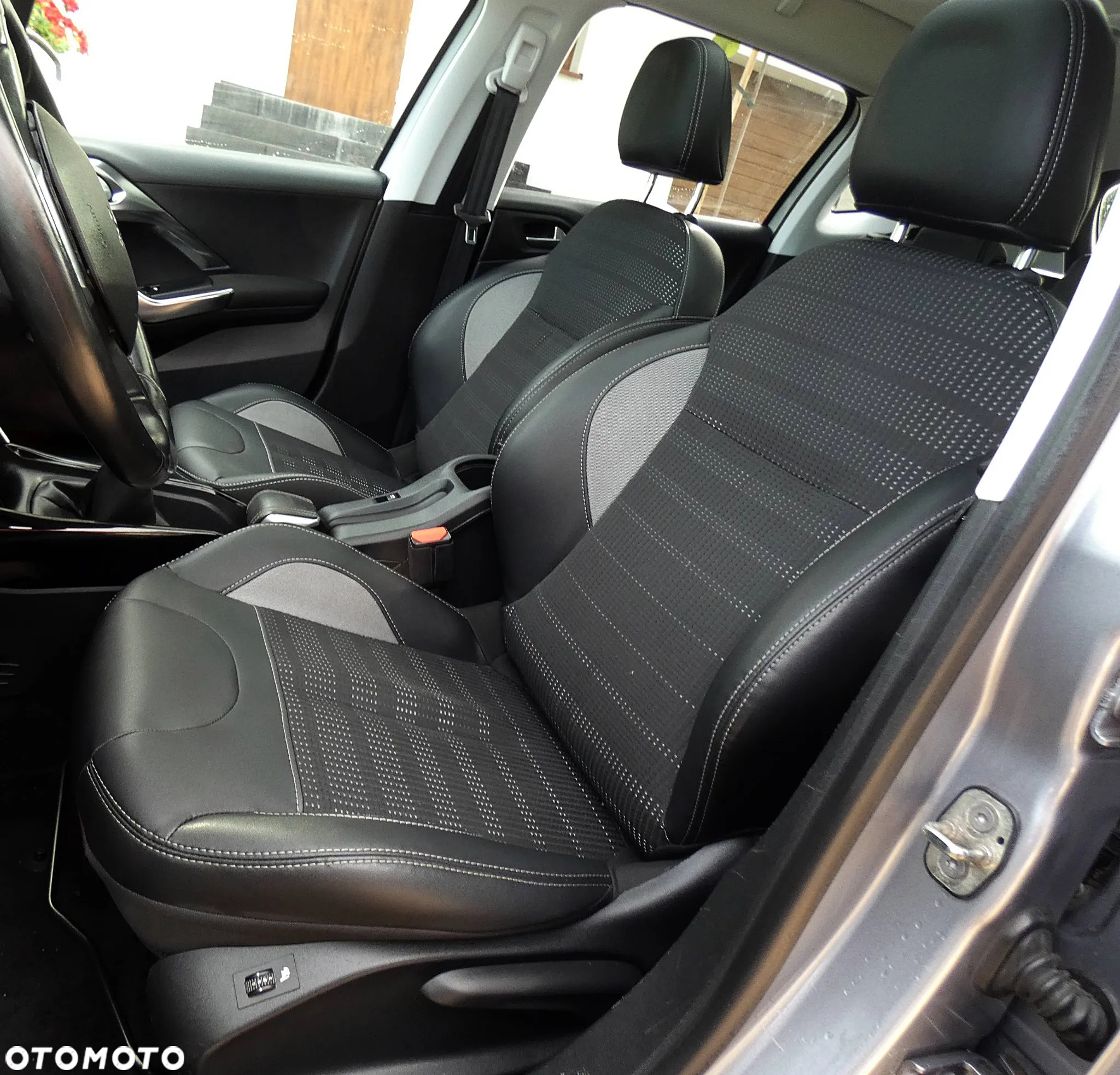 Peugeot 2008 1.6 BlueHDi Crossway S&S - 34