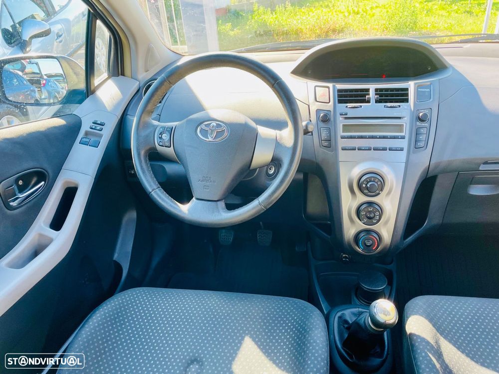 Toyota Yaris 1.0 VVT-i ACtive+AC - 7