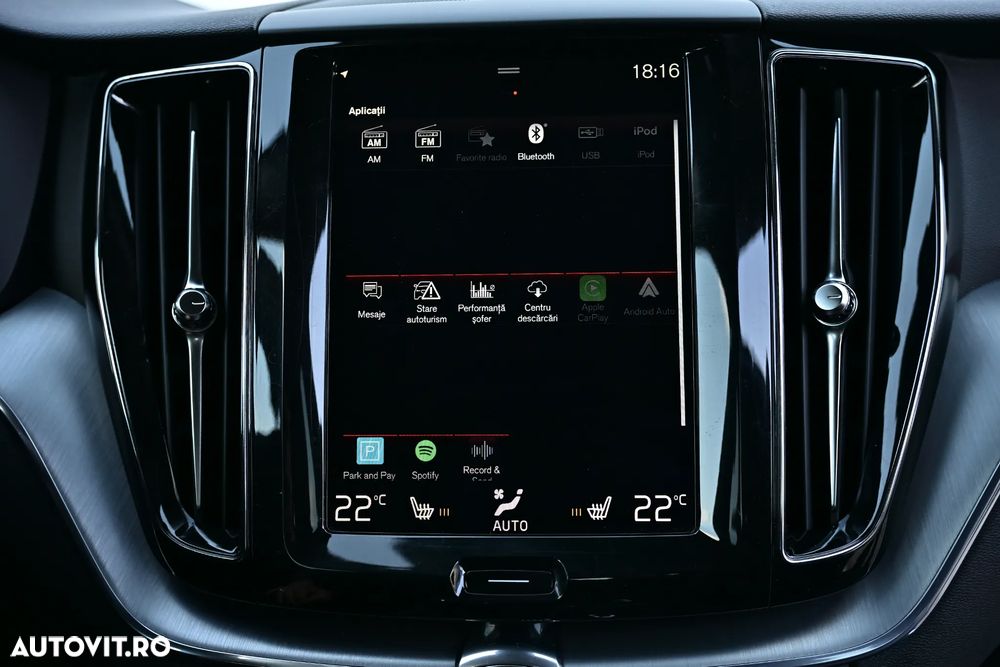 Volvo XC 60 D5 AWD Geartronic Momentum - 29