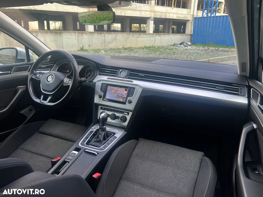 Volkswagen Passat Variant 2.0 TDI DSG (BlueMotion Technology) Highline - 20
