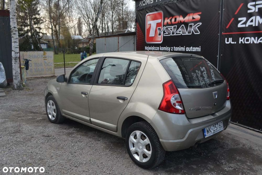 Dacia Sandero - 8