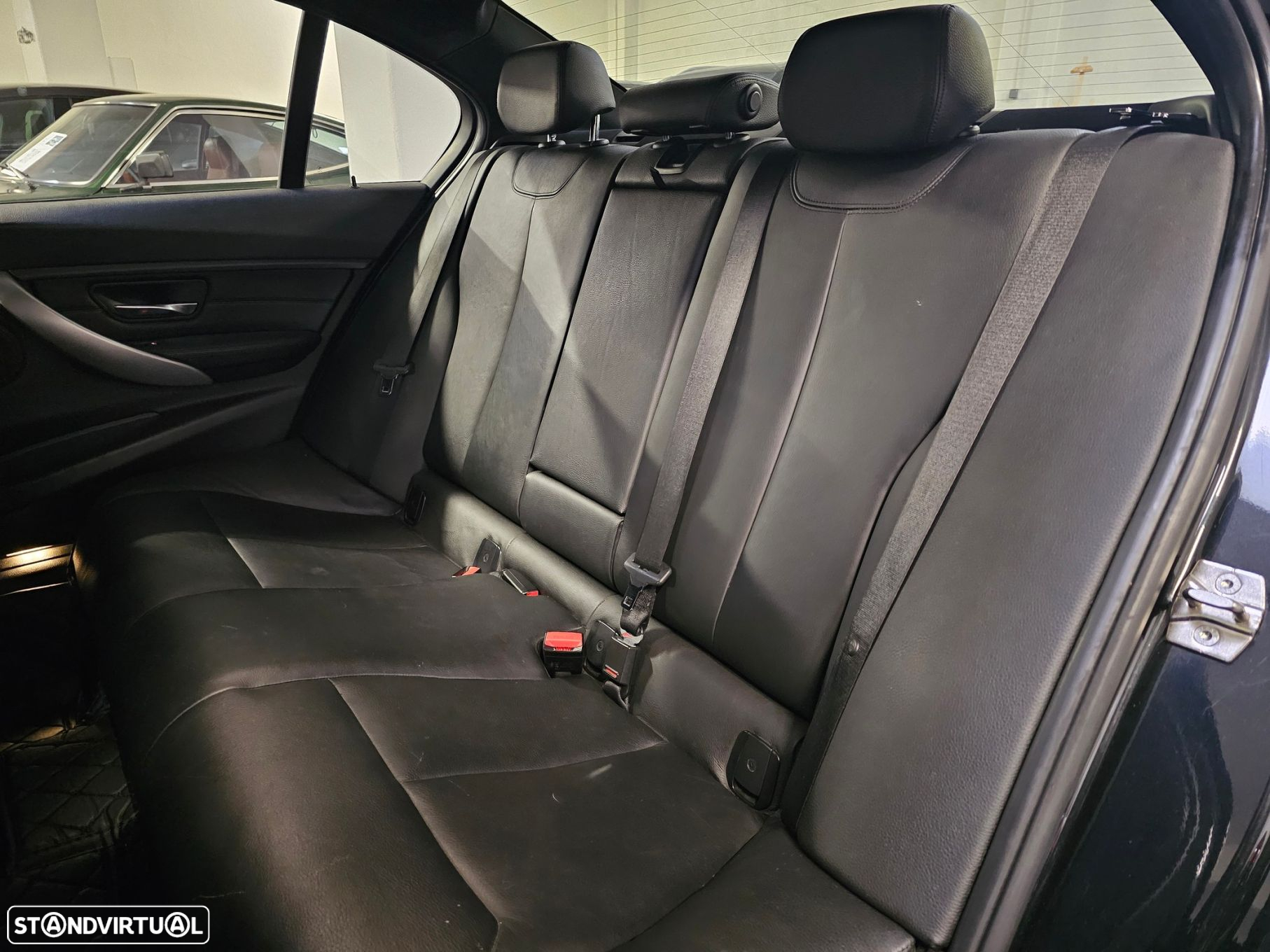 BMW 328 i Pack M - 27