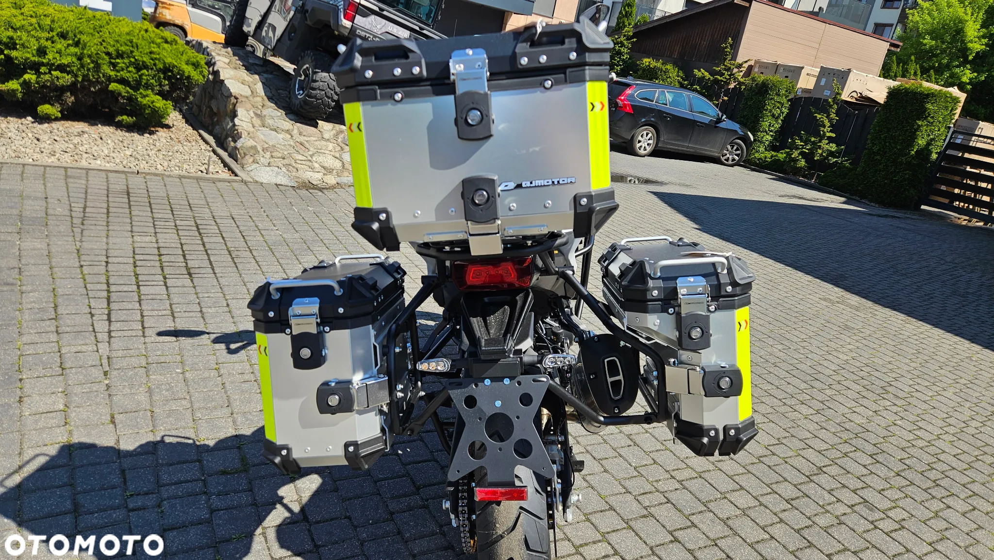 QJMOTOR 900 SX - 6