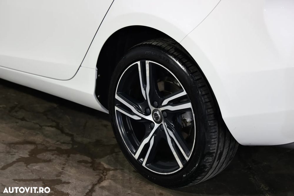 Volvo V40 D3 Aut. Kinetic - 33