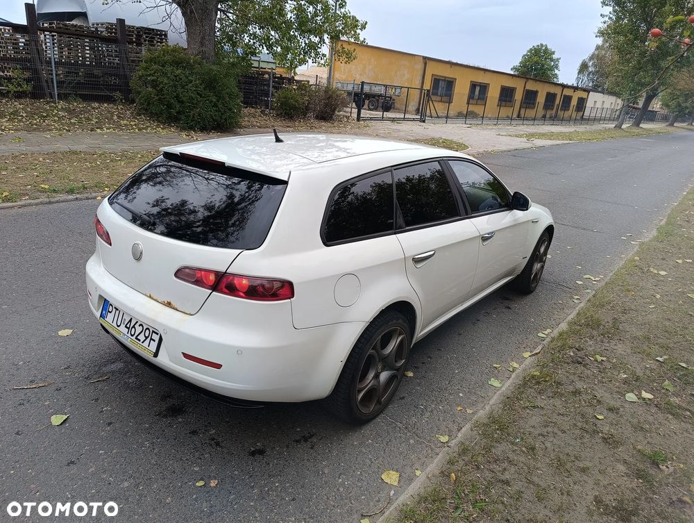 Alfa Romeo 159 1.9JTDM ti - 5