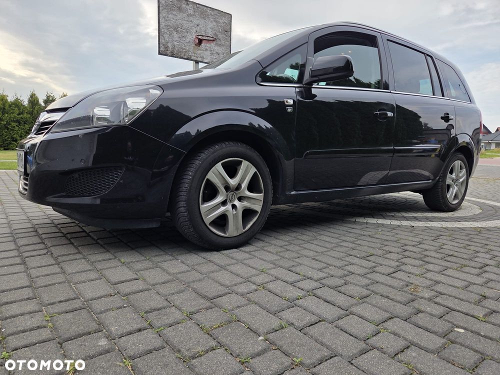Opel Zafira 1.8 Edition 111 Jahre - 13