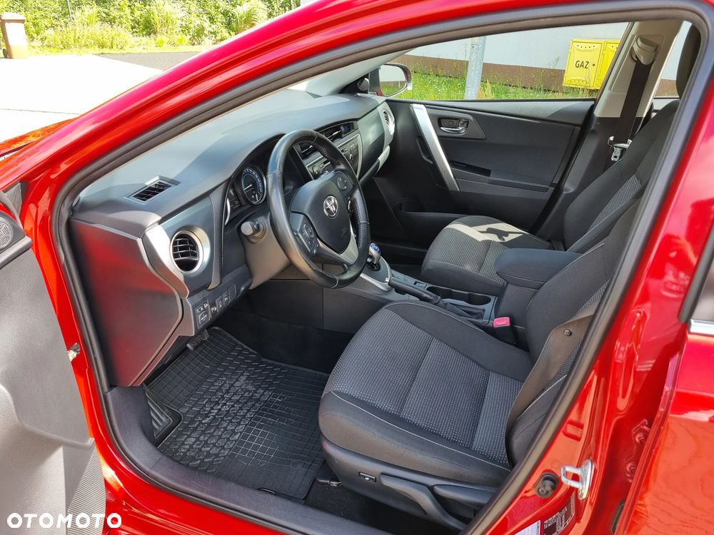 Toyota Auris - 8