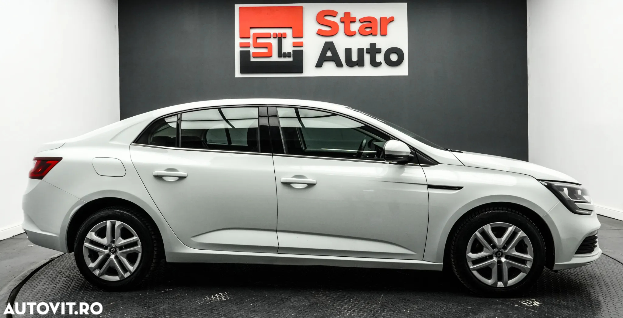 Renault Megane Blue dCi 116 Intens - 11