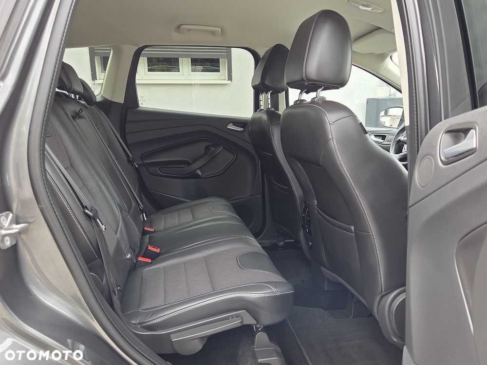 Ford Kuga 2.0 TDCi 2x4 Titanium - 11