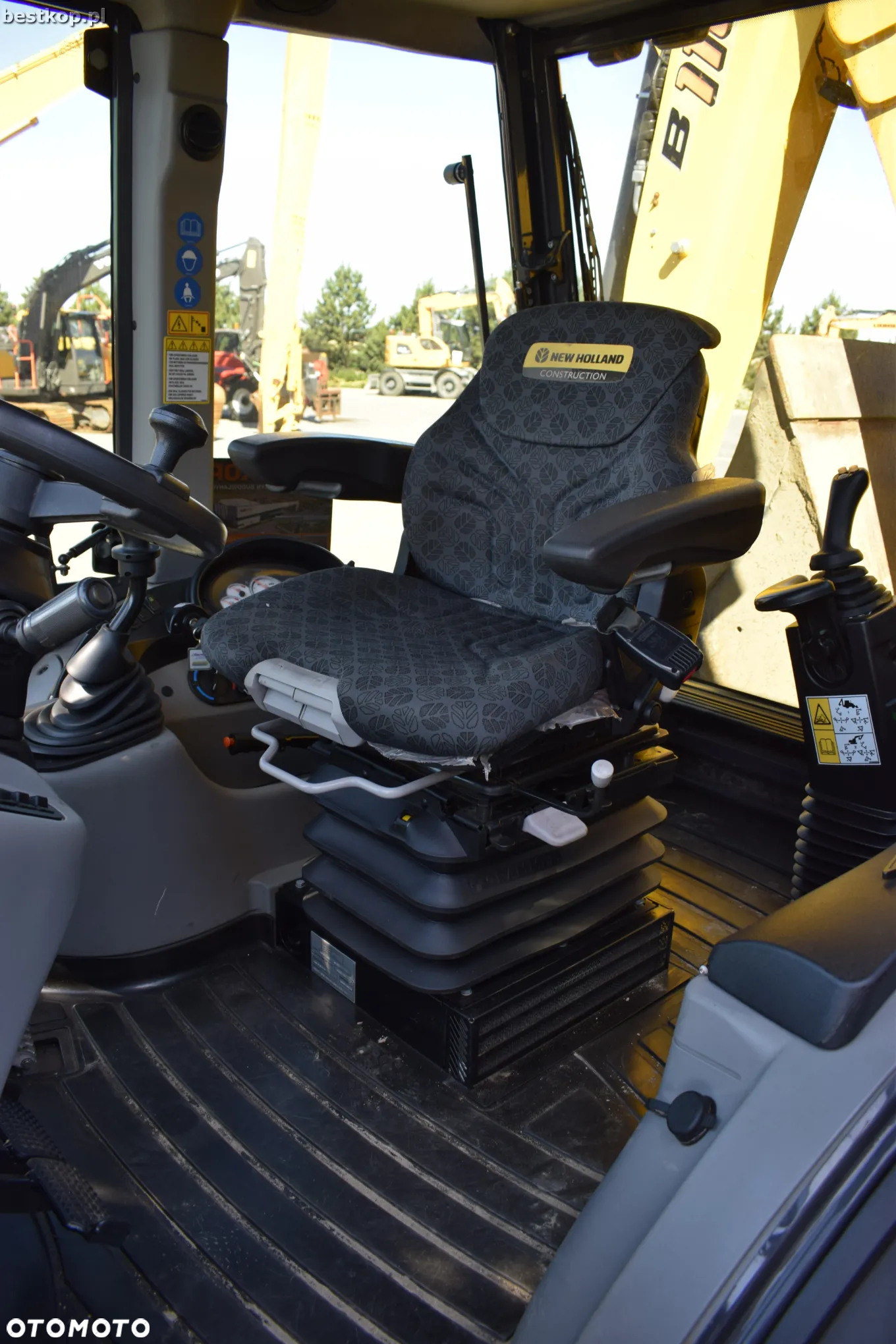 New Holland B110C - 21
