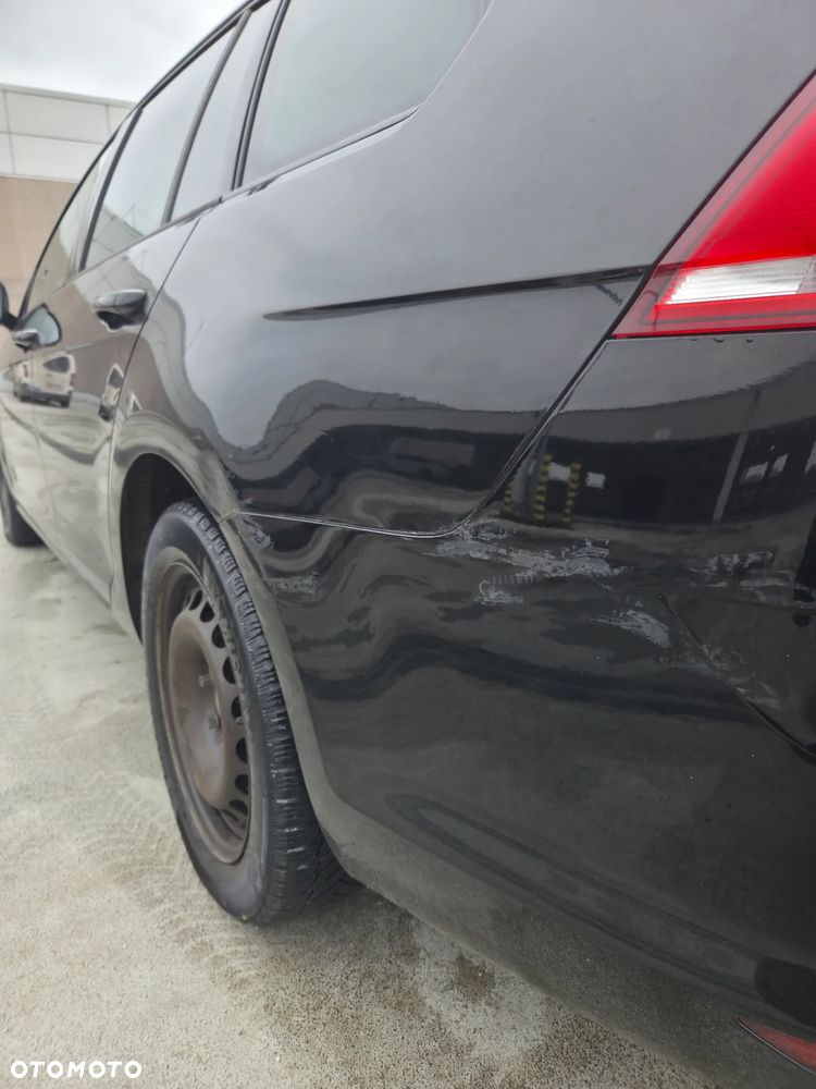 Volkswagen Golf 1.6 TDI Highline - 16