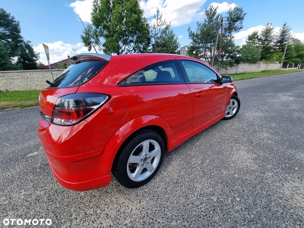 Opel Astra III GTC 1.6 Sport - 33