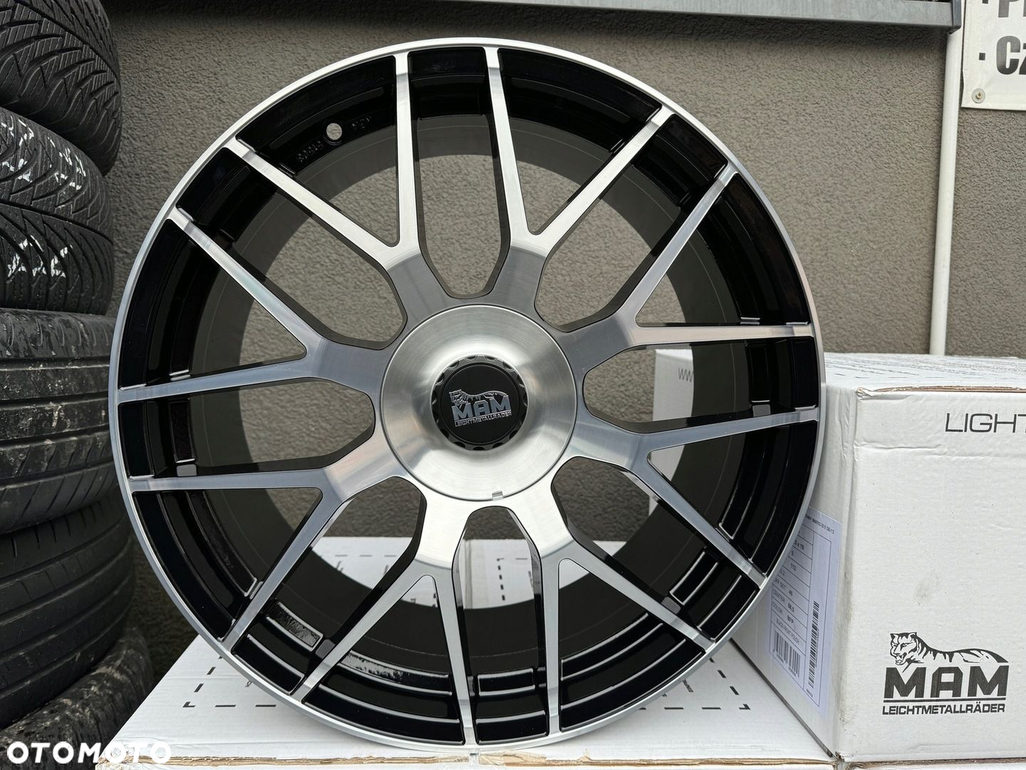 Felgi 19cali MAM Audi A3 S3 A4 A6 S4 S6 Q2 Q3 A8 5x112 ET45 - 5