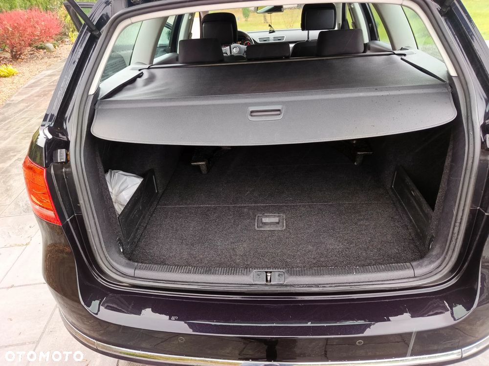 Volkswagen Passat 1.6 TDI DPF BlueMot Comfortline - 5